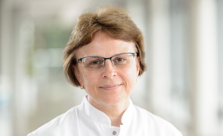 Portraitfoto von PD Dr. Anna Kobsar