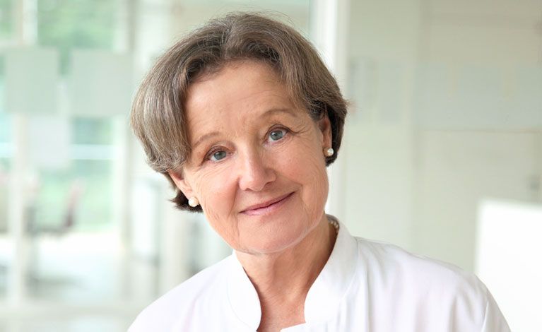 Portraitfoto von Christiane Angermann