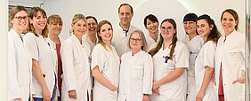 Gruppenfoto des Teams des Zentrums für Gynäkologische Endokrinologie und Reproduktionsmedizin