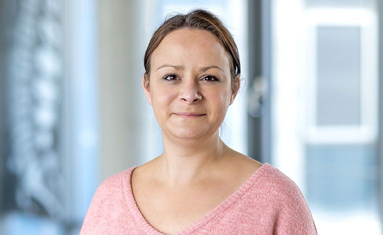 Portraitfoto von Katharina Deckert