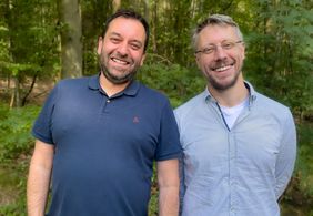 Die Mediziner Markus Krebs und Florian Lüke in zivil 