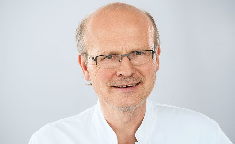 Portraitfoto Prof. Dr. med. Wolfram Voelker