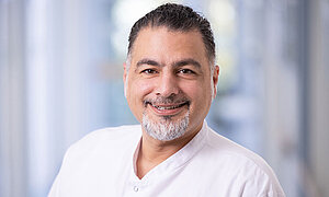 Dr. Bülent Polat Portraifoto: Dr. Bülent Polat