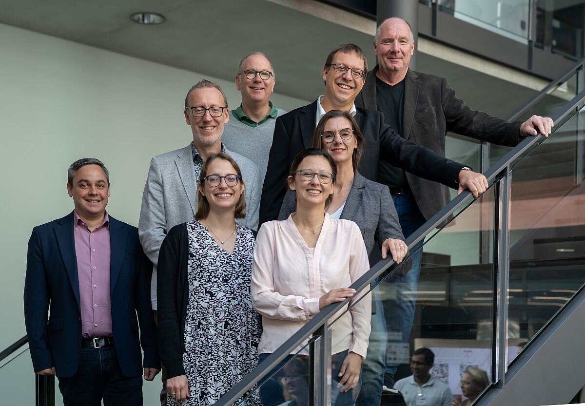 Das Team der Experimentellen Biomedizin I Das Team der Experimentellen Biomedizin I, bestehend aus acht Personen.