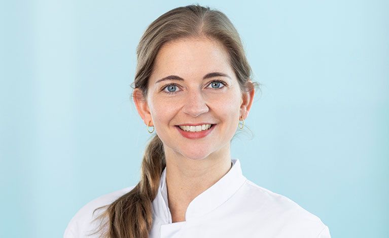 Portraitfoto von Dr. med. dent. Charlotte Witteler