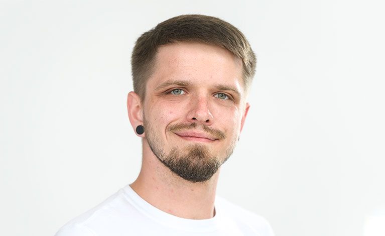 Portraitfoto von Matthias Drobny