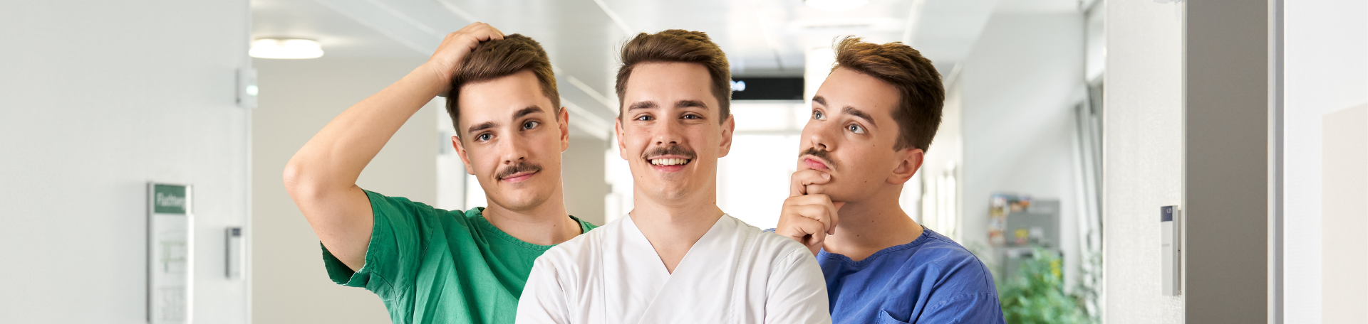 FLEX4UKW Headerbild Drei Personen in Berufskleidung der Pflege stehen nebeneinander vor der Station.